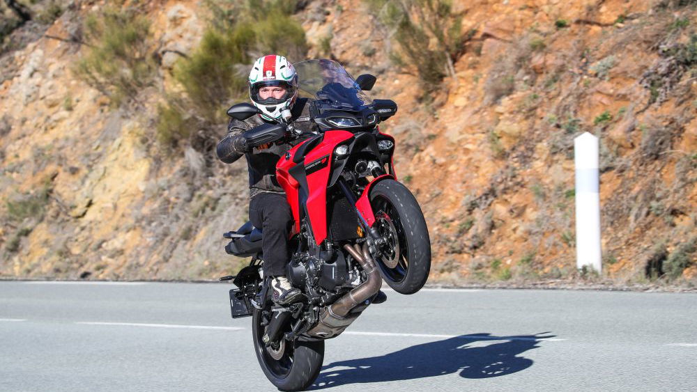 Tracer 9 and Tracer 9 GT Visordown Review